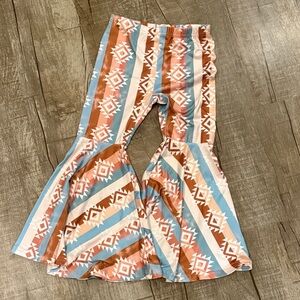 10/$10Trendy Kids Flared Bottoms - Multicolor Aztec Print size5/6